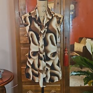 Adrienne Vittadini brown & tan front knot top size Small